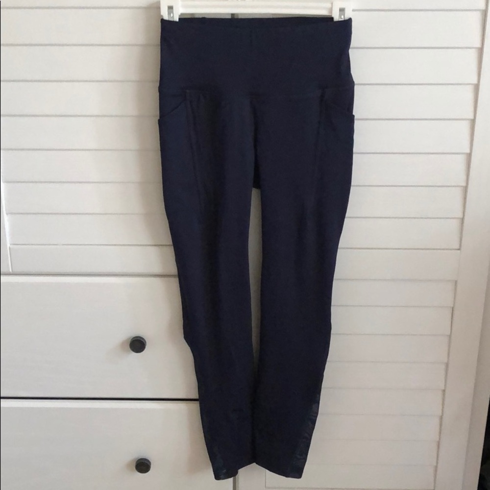 Navy exercise leggings